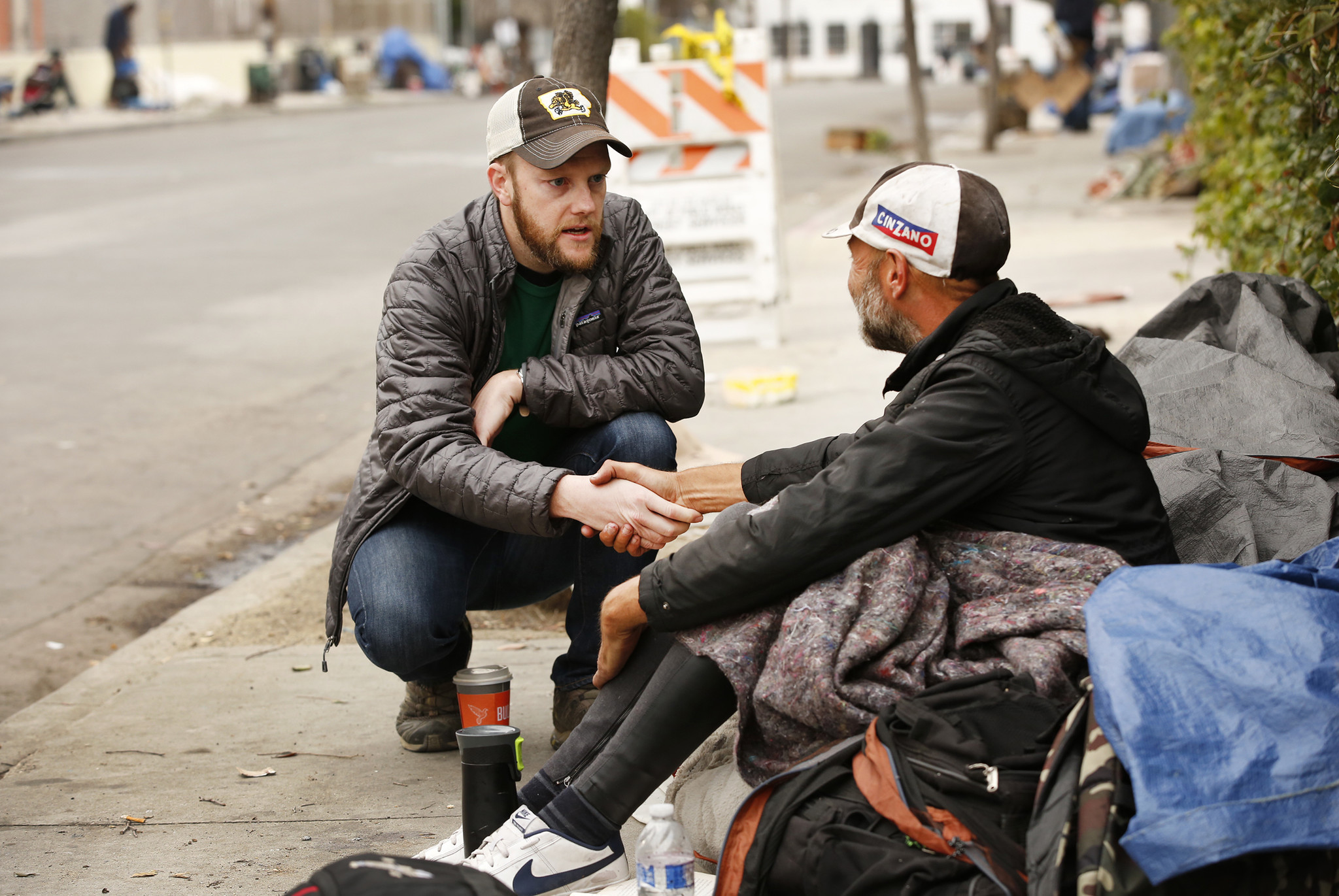 4-simple-things-you-can-do-to-support-people-experiencing-homelessness